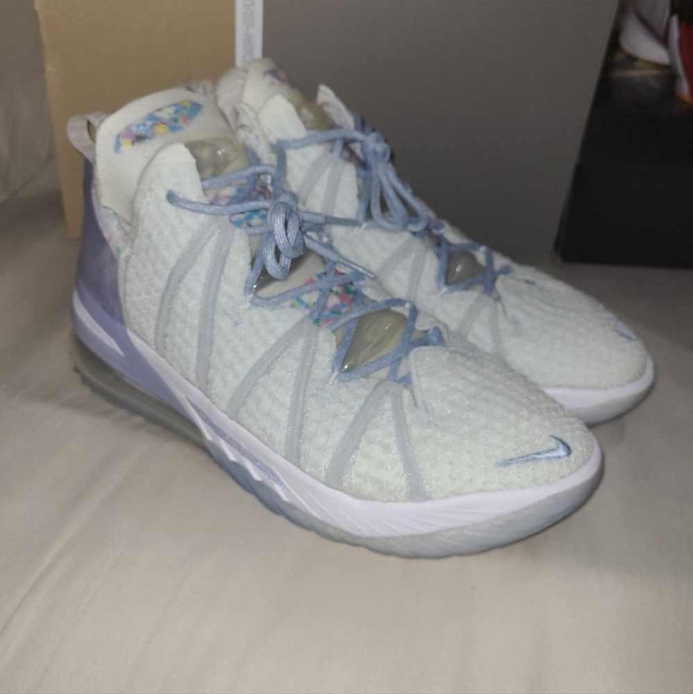 SOLD Lebron XVIII '18' PLAY FOR THE FUTURE